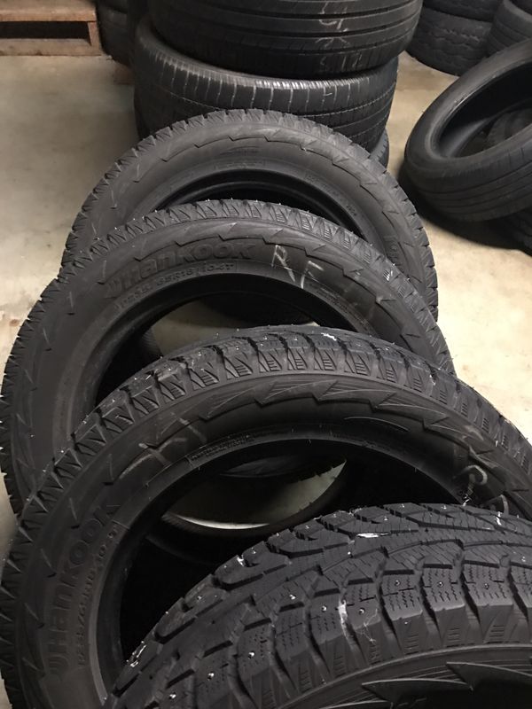 235/65/18 set of 4 studded tires 80 tread for Sale in Portland, OR