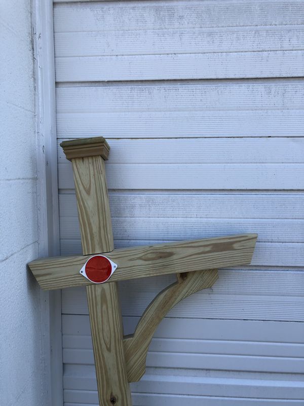 4x4 Treated Wood Mailbox Post with reflectors for Sale in Brentwood, NY