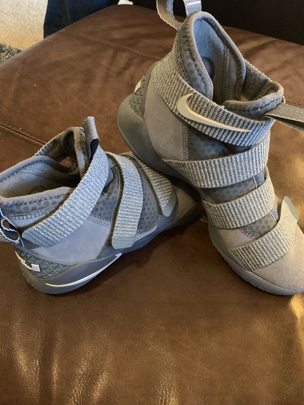 lebron james size 5