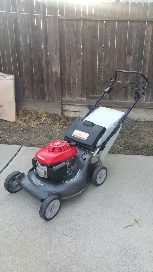 HONDA HARMONY 11 HRT216 QUADRA CUT SYSTEM WALK BEHIND SELF PROPELLED