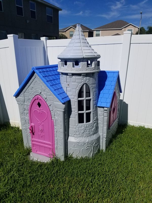 Disney Princess Wonderland Castle Playhouse