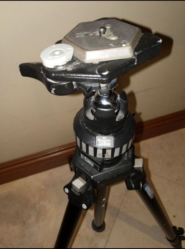 Professional Bogen by Manfrotto Photo Video Tripod (3221) and Pivot