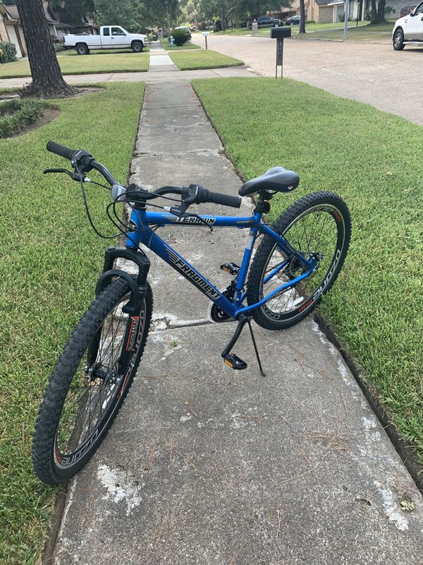 700c genesis road bike