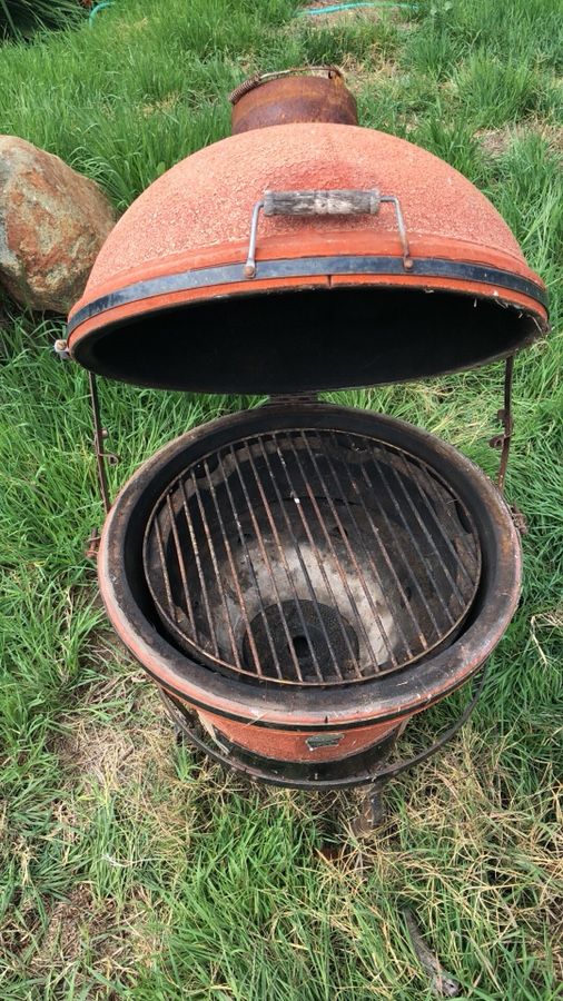 Kamado Grill vintage BBQ Smoker Big Green Egg for Sale in San Diego, CA
