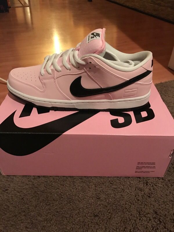 nike sb dunk pink box