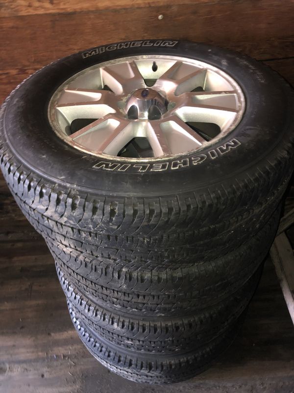 Ford 2010+ f150 rims and tires for Sale in Milwaukee, WI OfferUp