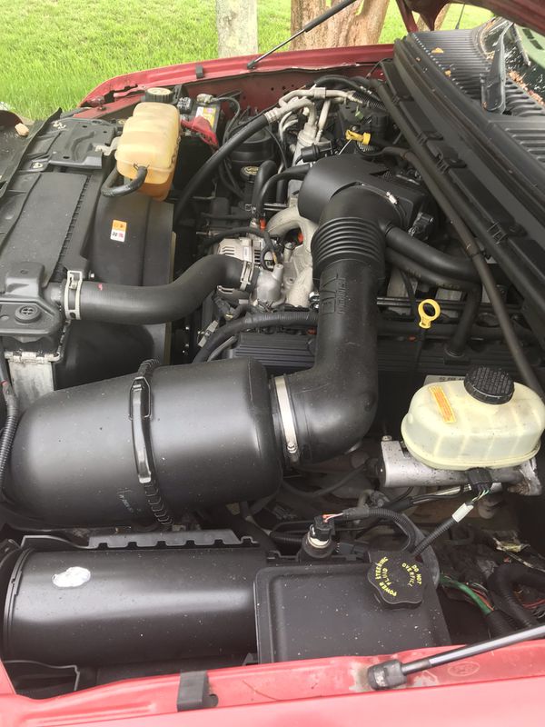 2005 ford excursion gas engine