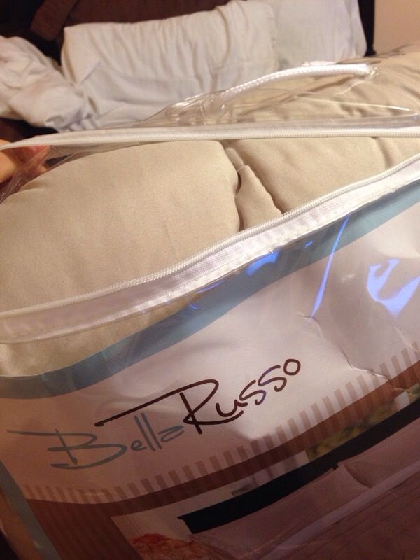 BELLA RUSSO BAIGE COMFORTER QUEEN SIZE for Sale in Rowland Heights, CA ...