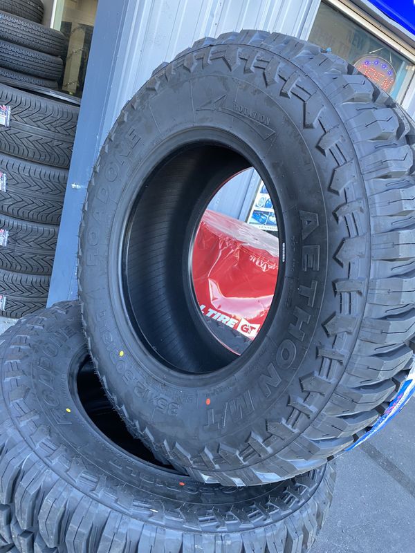 35x12 50x18 set of brand new roadone calvary off roading mud terrain