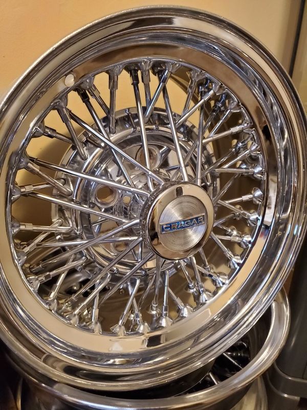 Rare 15x7 Cragar Tru Spoke Wire Wheels for Sale in Los Angeles, CA