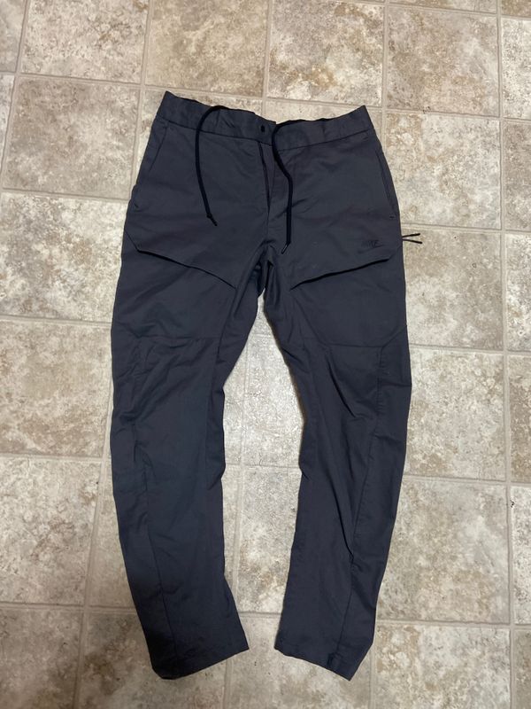 nike navy cargos