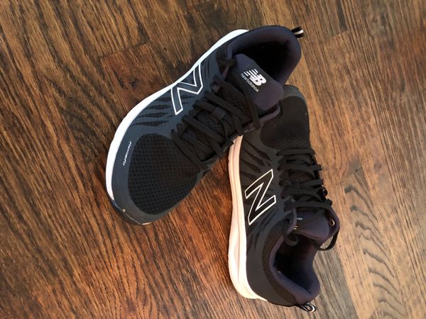 nike new balance walking shoes