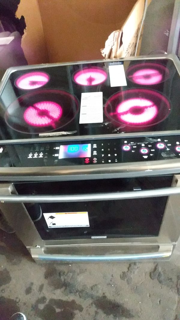 New Electrolux touch screen electric stove for Sale in Philadelphia, PA