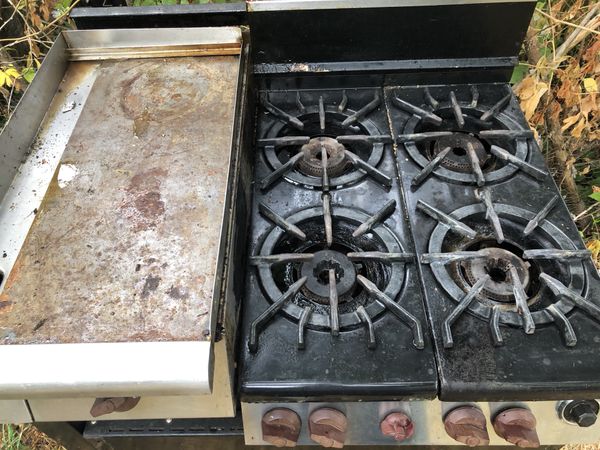 Vintage Wolf Gas Range for Sale in Olympia, WA - OfferUp