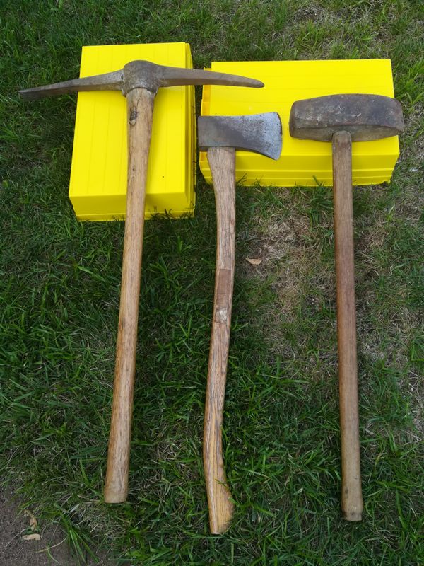 Sledge Hammer, Axe & Pic for Sale in North Haven, CT OfferUp