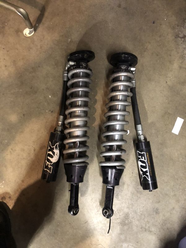 Fox shocks 2.5 4-6” lift Toyota Tacoma 2wd 4wd prerunner for Sale in