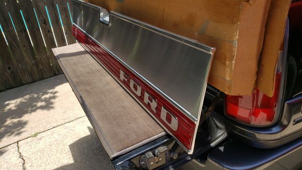 1985 1986 Ford XLT Lariat Tailgate F150 F250 F350 Trim Panel for Sale