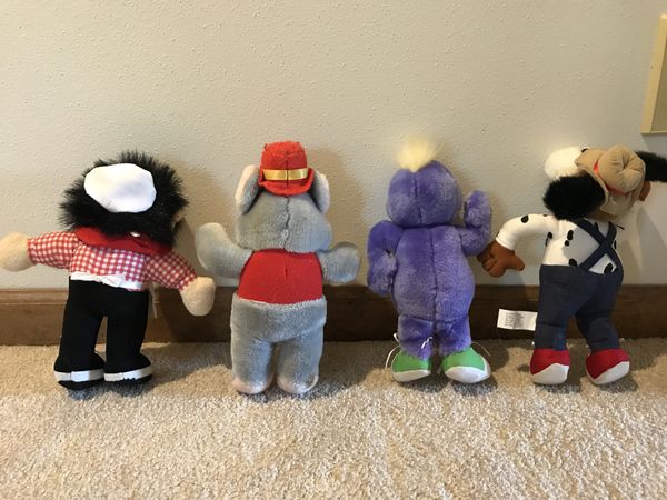 vintage chuck e cheese plush