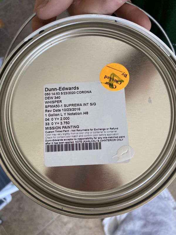 Dunn Edwards Whisper White Paint for Sale in Corona, CA OfferUp