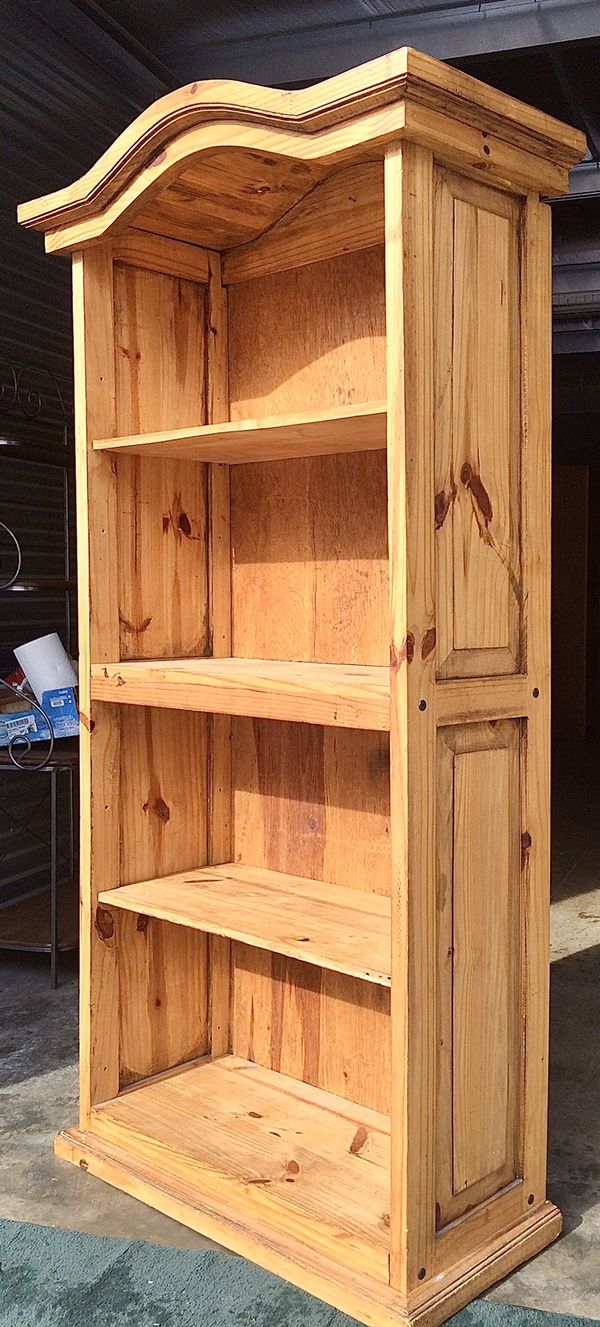 Solid Knotty Pine Old World Rustic Bookcase Storage and Display for Sale in Apple