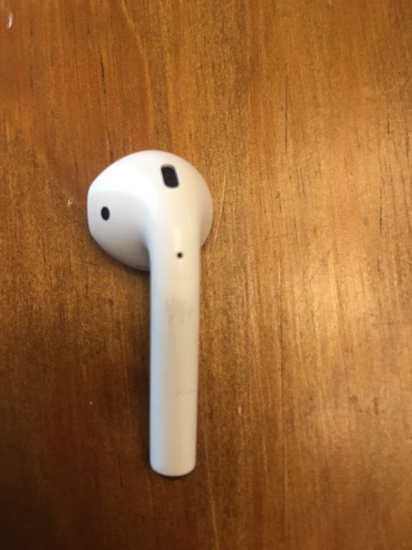 Left AirPod Gen 2 for Sale in Bothell, WA - OfferUp