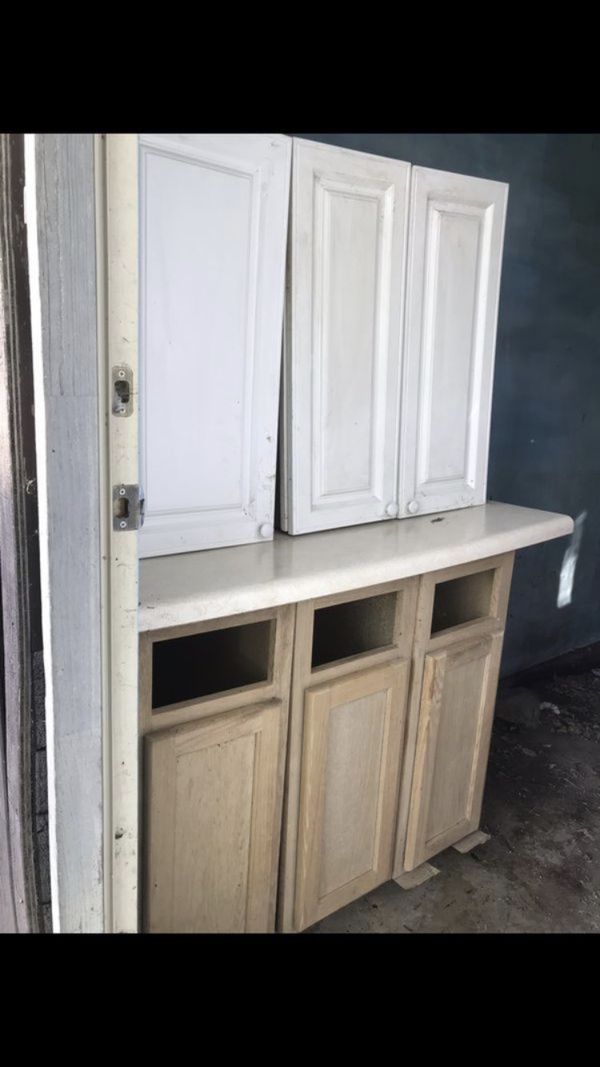 Kitchen cabinets (palatine)$ 20 for all for Sale in Chicago, IL - OfferUp