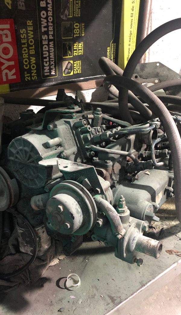 Kubota d1005 injector pump and other parts for Sale in Hialeah, FL