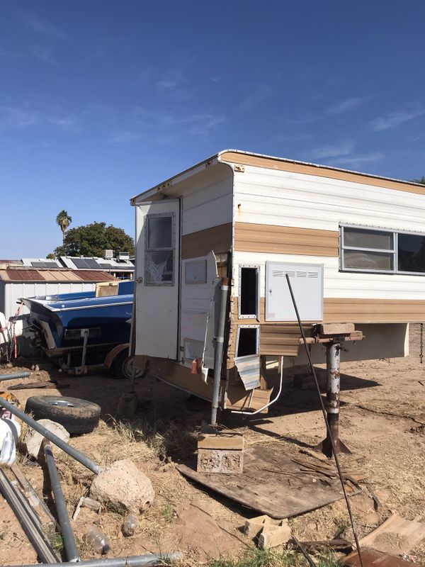 Over head camper shell for Sale in Phoenix, AZ - OfferUp