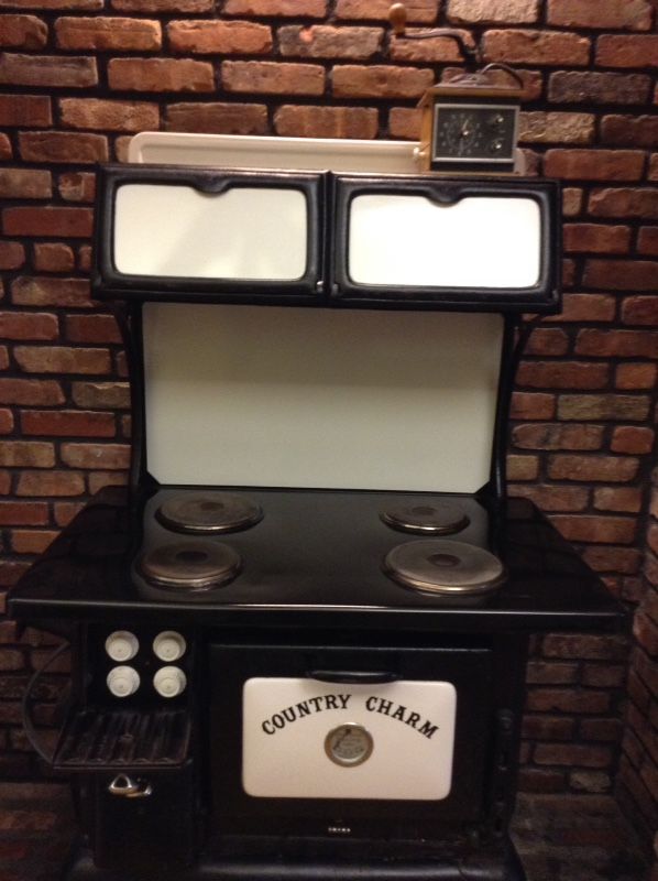 Country charm cast iron electric range model s87. Make an