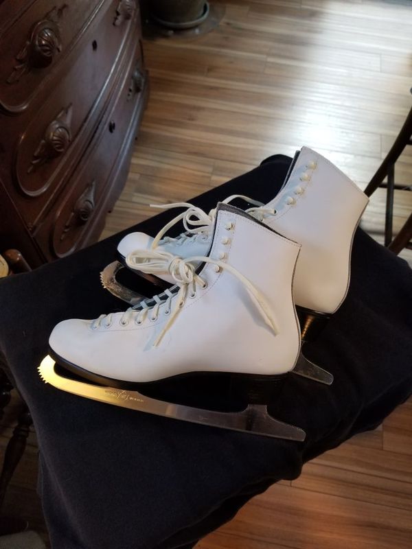 women's figure skates for sale