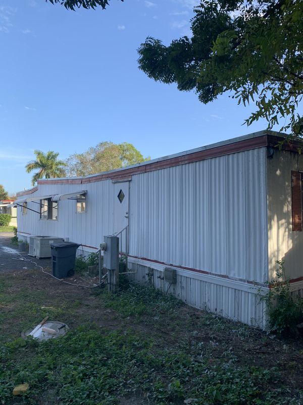 Mobile Home For Sale (West Palm Beach) Handyman Special for Sale in