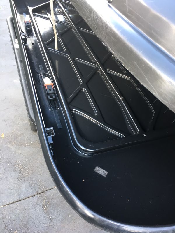thule cargo box evolution
