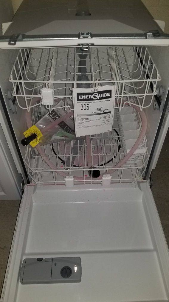 Frigidaire dishwasher white for Sale in Warren, MI OfferUp