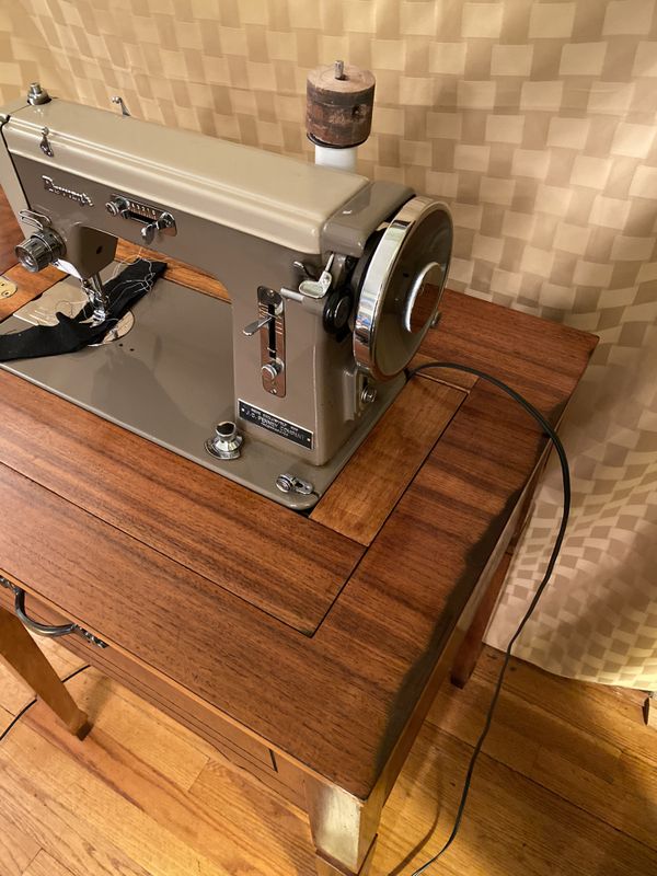 Antique Vintage JC PENNEY Sewing machine with Table for Sale in