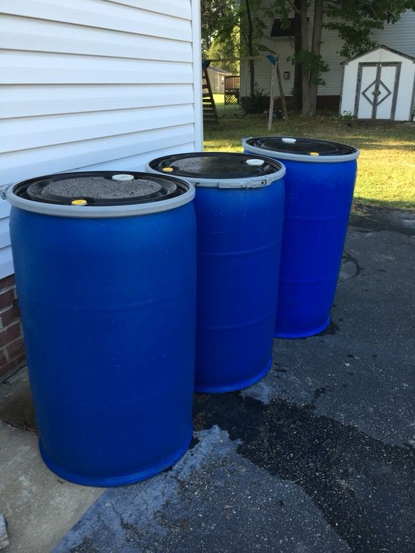 55 gallon plastic blue barrels for Sale in Richmond, VA OfferUp