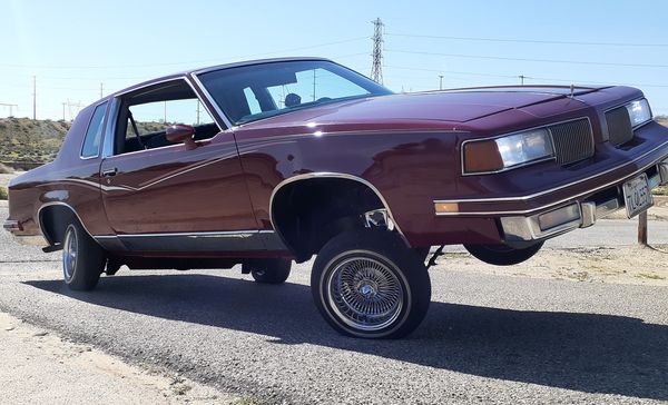1982 cutlass supreme lowrider for Sale in Victorville, CA