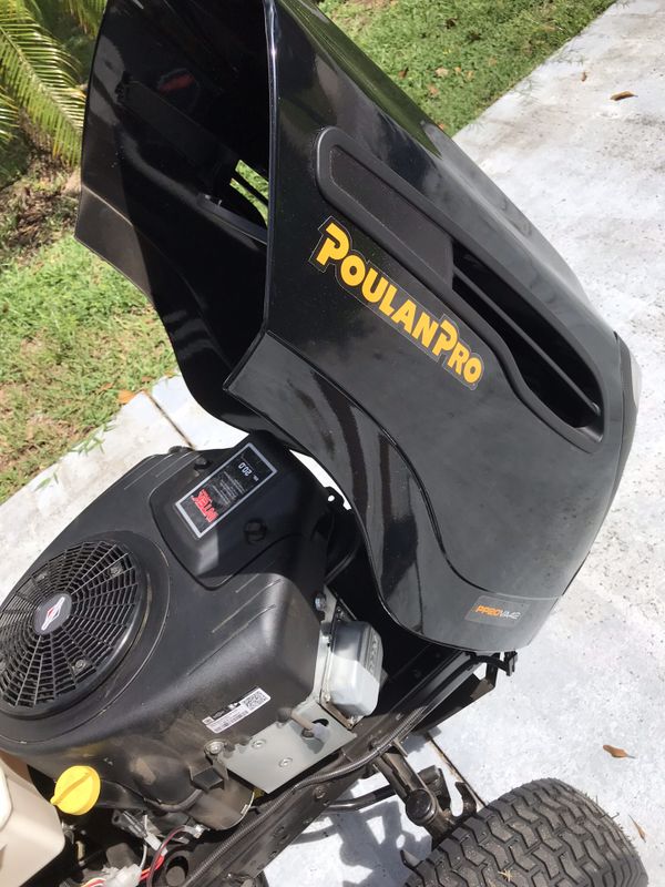 Poulan Pro / Lawn Tractor Model PP20VA42 42 in. 20 HP for Sale in Lake
