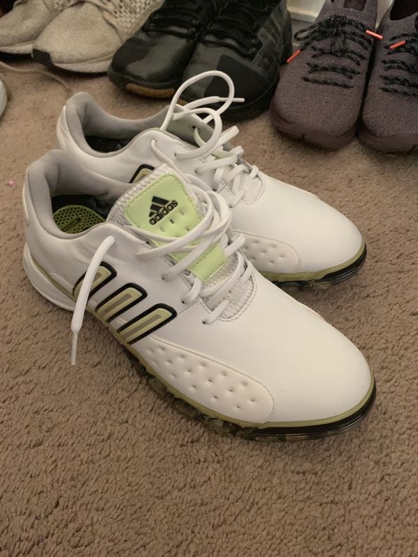 Lot Detail - 2015 Aaron Rodgers Game Used And Signed Cleats From 12/20/15 Game Against The 