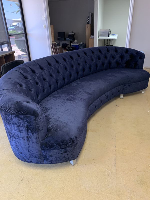 Blue Crushed Velvet Couch for Sale in Mesa, AZ - OfferUp