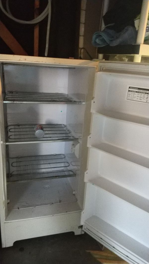 10 CF Kenmore Upright Freezer for Sale in Marysville, WA OfferUp