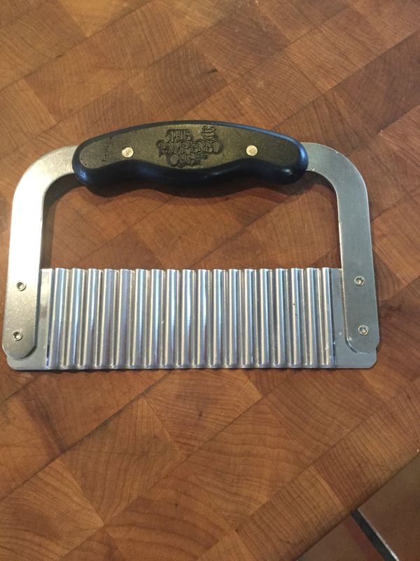 Pampered Chef Crinkle Cutter for Sale in Miramar, FL OfferUp