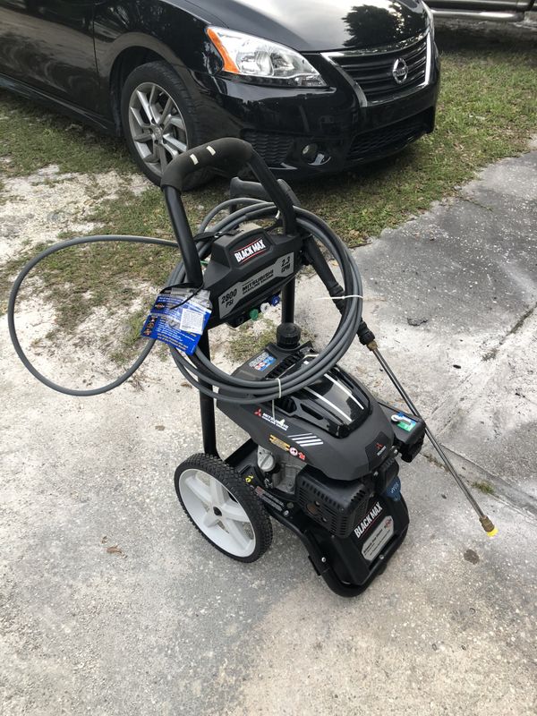 Black Max 2800 PSI Mitsubishi Gasoline Engine 2.3 GPM Pressure Washer