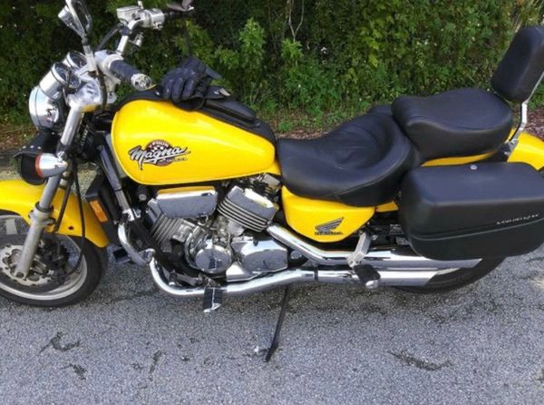 94 Honda Magna 750cc for Sale in Kissimmee, FL - OfferUp