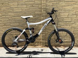 Norco LT 6.1 mountain bike full suspension for Sale in Los Angeles, CA