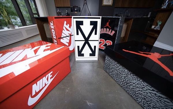 kobe bryant shoe box