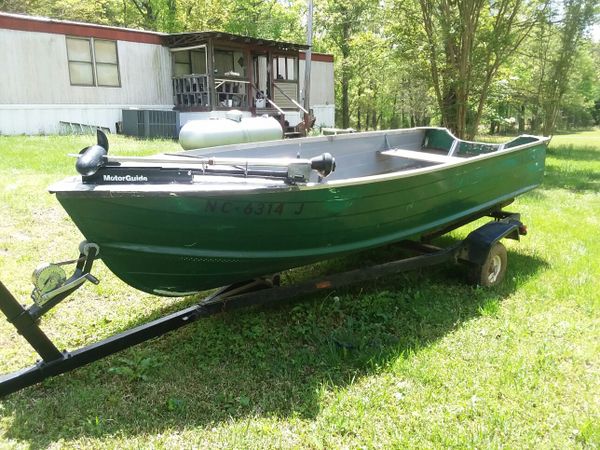 14 ft v hull jon boat for Sale in Sophia, NC - OfferUp