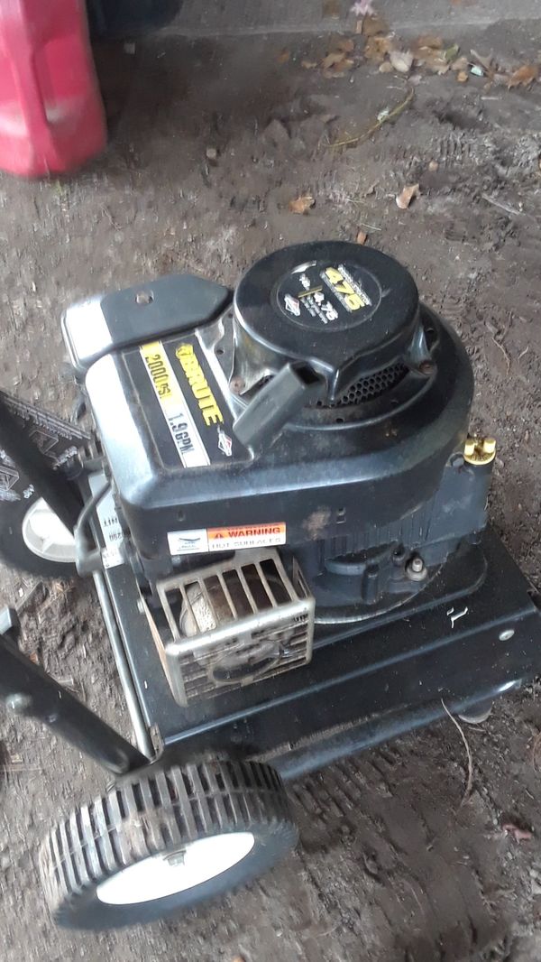 Brute Briggs and Stratton pressure washer for Sale in New Port Richey
