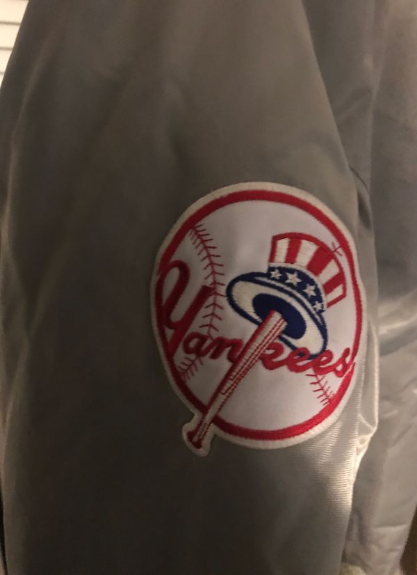 Majestic xxl gray yankee jacket wore once for Sale in Port St. Lucie ... Majestic xxl gray yankee jacket wore once for Sale in Port St. Lucie ...