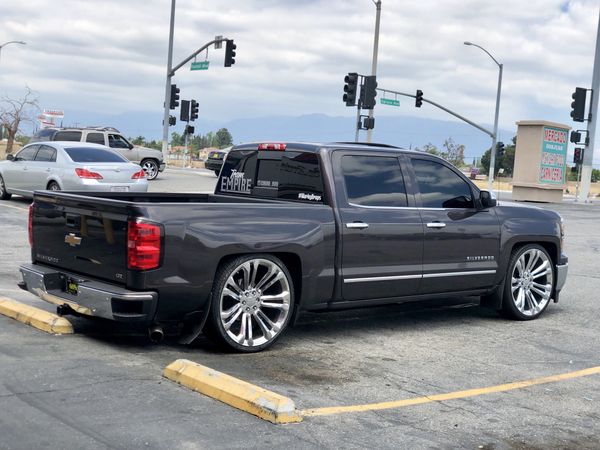 26” Escalade Reps for Sale in Rialto, CA - OfferUp