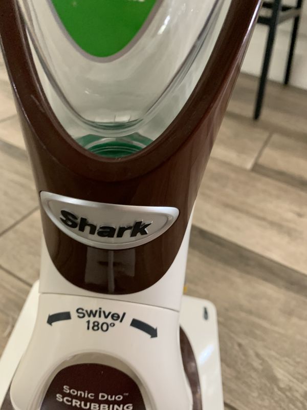 shark duo scrubbing